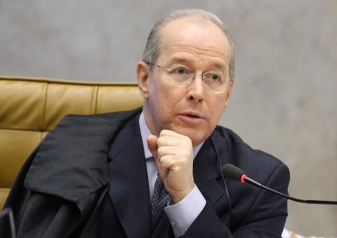 Celso de Mello sinaliza novo julgamento do mensalão